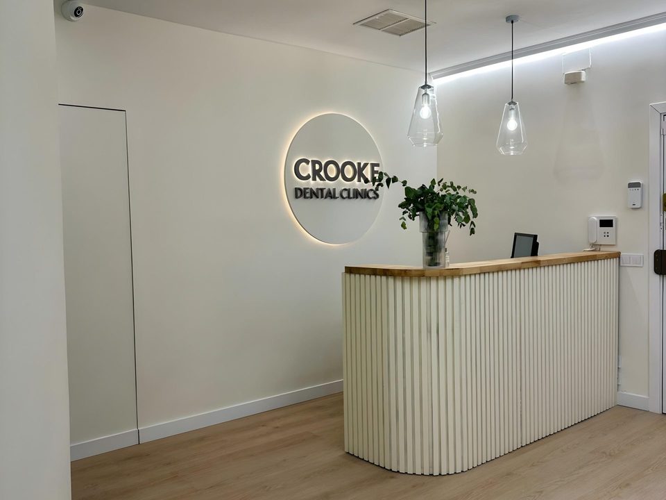 Interior de la clínica dental Crooke Madrid en Chamberí